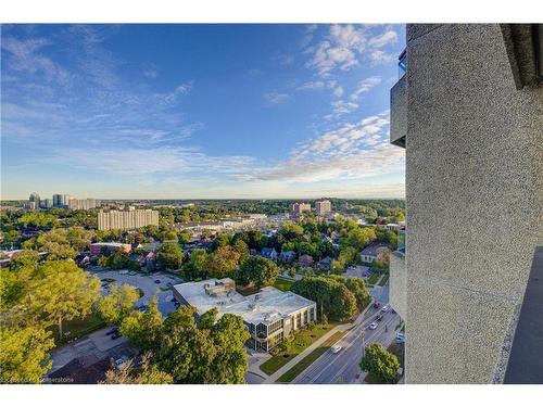 1908-6 Willow Street, Waterloo, ON - Outdoor With View