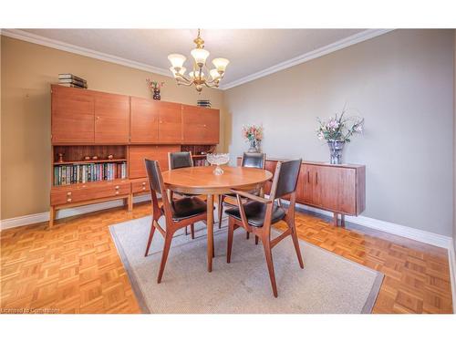 1908-6 Willow Street, Waterloo, ON - Indoor Photo Showing Dining Room