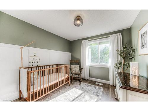 7-600 White Elm Boulevard, Waterloo, ON - Indoor Photo Showing Bedroom