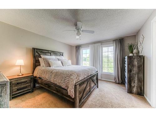 7-600 White Elm Boulevard, Waterloo, ON - Indoor Photo Showing Bedroom