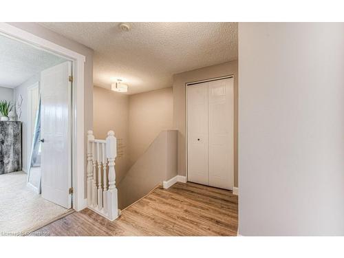 7-600 White Elm Boulevard, Waterloo, ON - Indoor Photo Showing Other Room