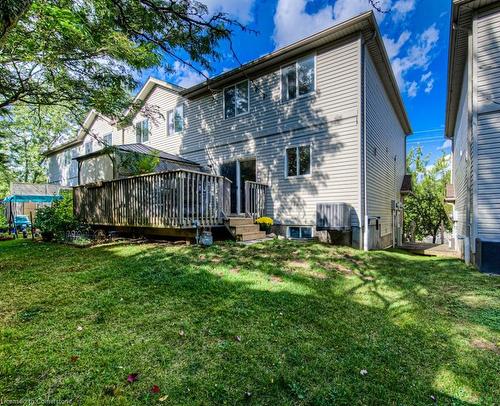 7-600 White Elm Boulevard, Waterloo, ON - Outdoor