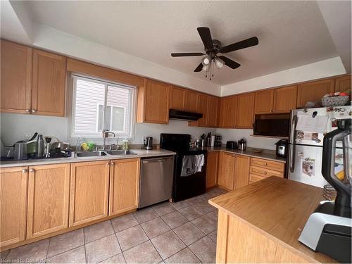 619 South Haven Drive, Waterloo, ON - Indoor Photo Showing Kitchen With Double Sink