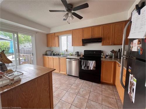 619 South Haven Drive, Waterloo, ON - Indoor Photo Showing Kitchen With Double Sink