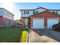 7 Tamvale Crescent  Kitchener, ON N2E 3K8