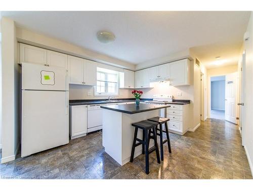 33B-931 Glasgow Street, Waterloo, ON - Indoor Photo Showing Kitchen