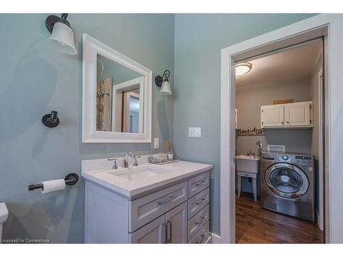 584540 Beachville Road, Woodstock, ON - Indoor Photo Showing Laundry Room