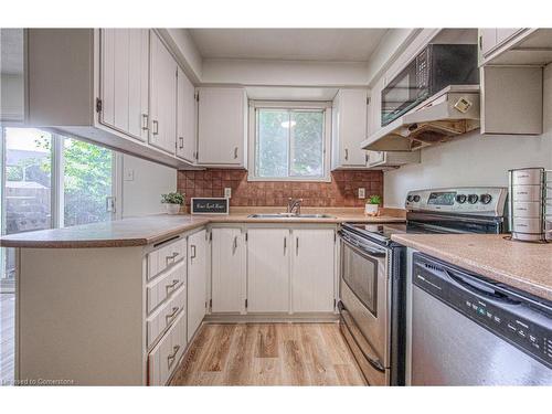 36 The Country Way, Kitchener, ON - Indoor Photo Showing Kitchen With Double Sink