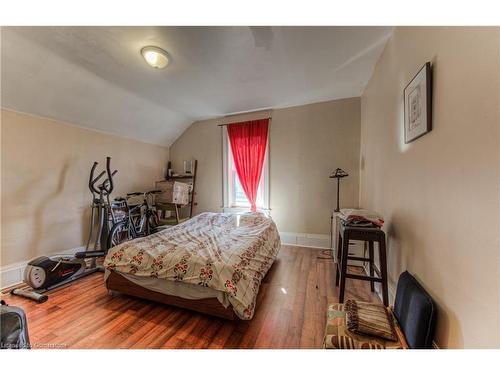 111-113 Joseph Street, Kitchener, ON - Indoor Photo Showing Bedroom