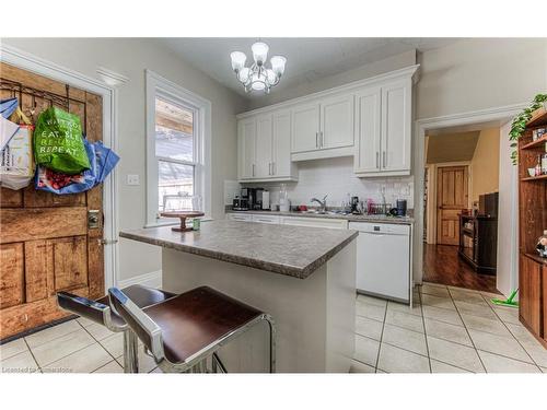 111-113 Joseph Street, Kitchener, ON - Indoor Photo Showing Kitchen