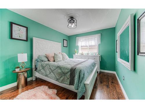 158 Harding Street, Kitchener, ON - Indoor Photo Showing Bedroom