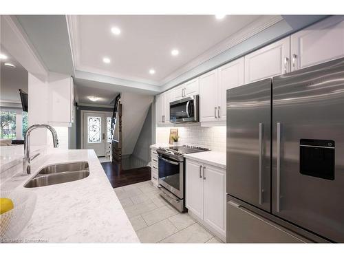 101 Kenpark Avenue, Brampton, ON - Indoor Photo Showing Kitchen With Stainless Steel Kitchen With Double Sink With Upgraded Kitchen