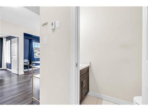 25-39 Kay Crescent, Guelph, ON - Indoor