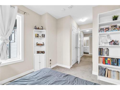 25-39 Kay Crescent, Guelph, ON - Indoor Photo Showing Bedroom