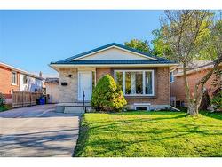 48 Summerhill Crescent  Kitchener, ON N2N 2T5