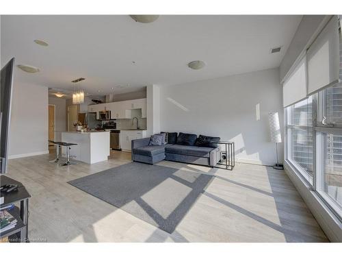 1301-1 Victoria Street S, Kitchener, ON - Indoor Photo Showing Living Room