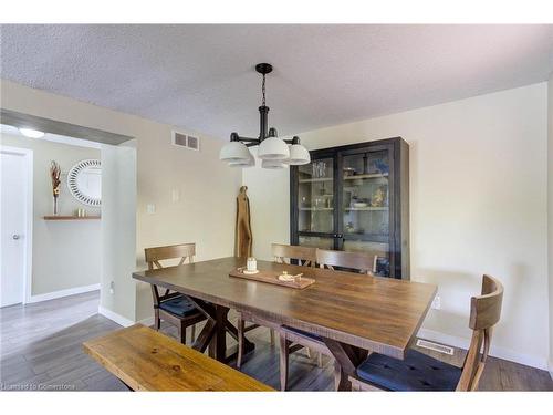 10 Camrose Court, Kitchener, ON - Indoor Photo Showing Dining Room