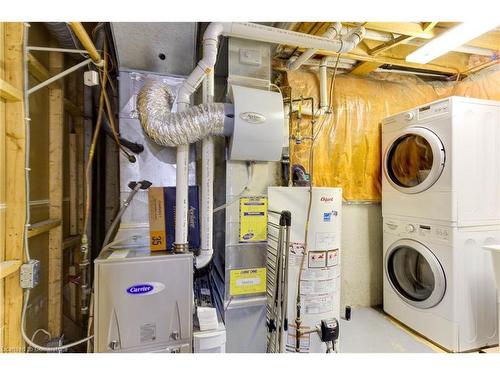 10 Camrose Court, Kitchener, ON - Indoor Photo Showing Laundry Room