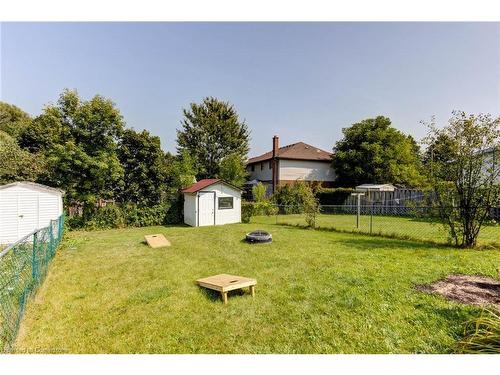 10 Camrose Court, Kitchener, ON - Outdoor With Backyard