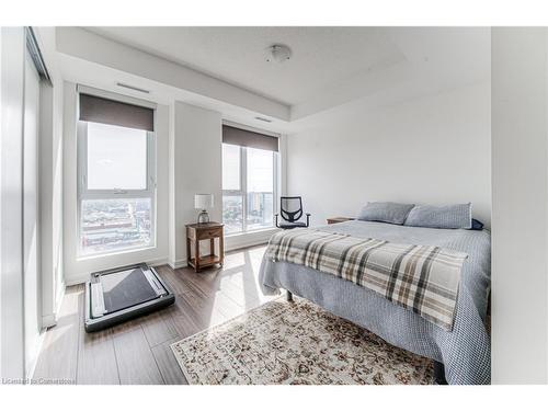 2207-55 Duke Street West Street, Kitchener, ON - Indoor Photo Showing Bedroom