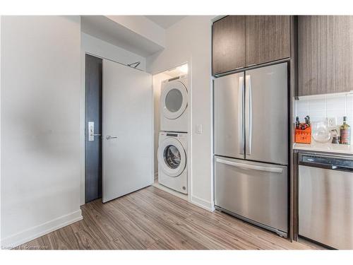 2207-55 Duke Street West Street, Kitchener, ON - Indoor Photo Showing Laundry Room