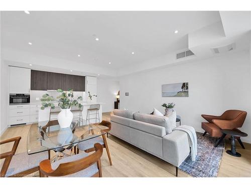 201-741 King Street W, Kitchener, ON - Indoor Photo Showing Living Room