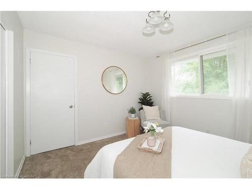 B-557 Brookhaven Crescent, Waterloo, ON - Indoor Photo Showing Bedroom