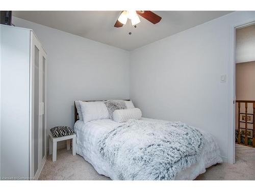 323 Pastern Trail, Waterloo, ON - Indoor Photo Showing Bedroom