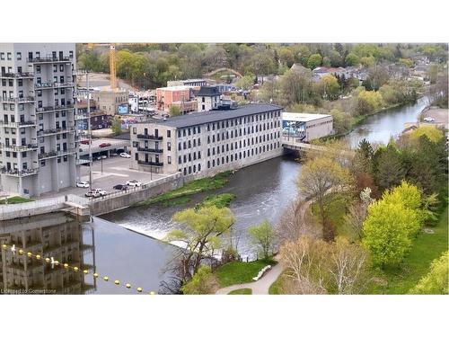 107-19 Guelph Avenue, Cambridge, ON - Outdoor With View