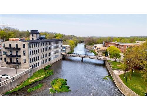 107-19 Guelph Avenue, Cambridge, ON - Outdoor With View