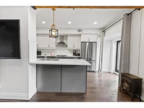 107-19 Guelph Avenue, Cambridge, ON - Indoor Photo Showing Kitchen With Stainless Steel Kitchen With Upgraded Kitchen