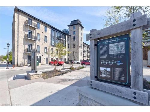 107-19 Guelph Avenue, Cambridge, ON - Outdoor With Facade