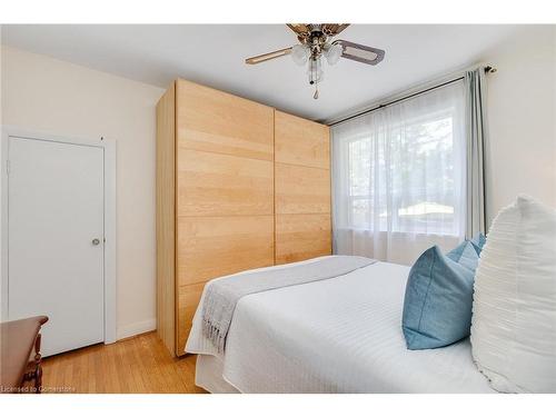 142 Lane Street, Guelph, ON - Indoor Photo Showing Bedroom