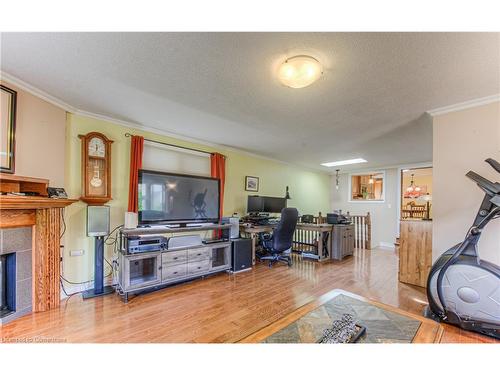 331 Peel Street, New Hamburg, ON - Indoor Photo Showing Living Room With Fireplace