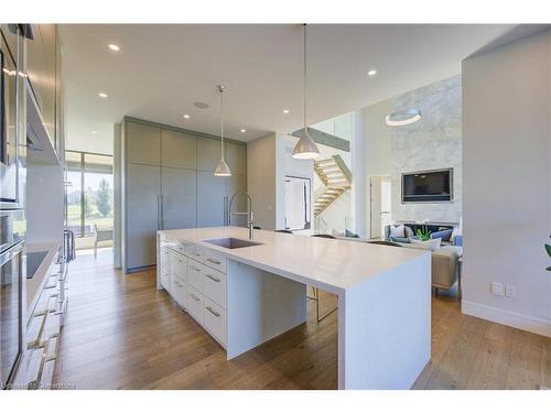 1826 Moser Young Road, Wellesley, ON - Indoor Photo Showing Kitchen With Upgraded Kitchen