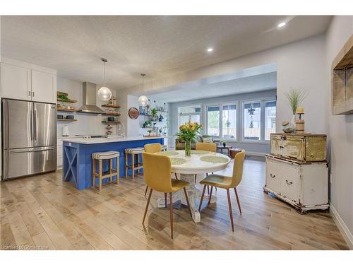 15 Rea Dr, Fergus, ON - Indoor Photo Showing Dining Room