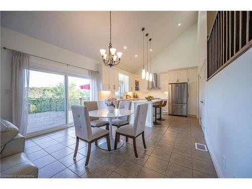 600 Sundew Drive, Waterloo, ON - Indoor Photo Showing Bathroom