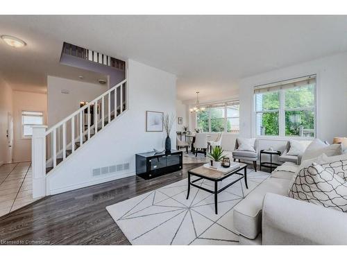 145 Hawkswood Drive, Kitchener, ON - Indoor Photo Showing Living Room