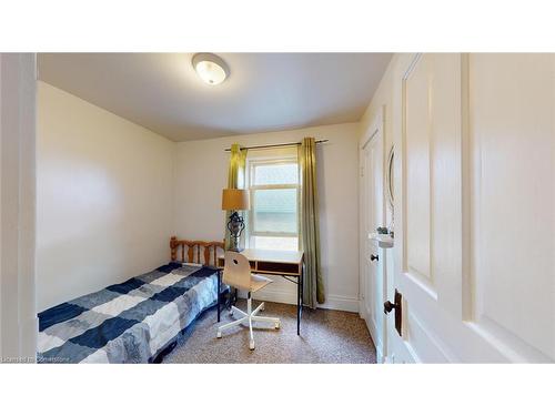 42 Shanley Street, Kitchener, ON - Indoor Photo Showing Bedroom