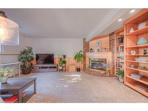 148 Laurentian Drive, Kitchener, ON - Indoor Photo Showing Living Room With Fireplace