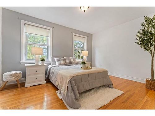 73 Lemon Street, Guelph, ON - Indoor Photo Showing Bedroom