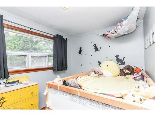 214 Union Street E, Waterloo, ON - Indoor Photo Showing Bedroom