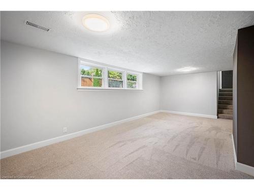 14 Vista Crescent, Kitchener, ON - Indoor Photo Showing Other Room