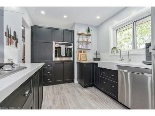 36 Douglas Crescent, Fergus, ON - Indoor Photo Showing Kitchen