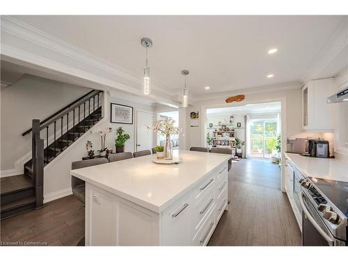 429 Erinbrook Drive, Kitchener, ON - Indoor Photo Showing Kitchen With Upgraded Kitchen