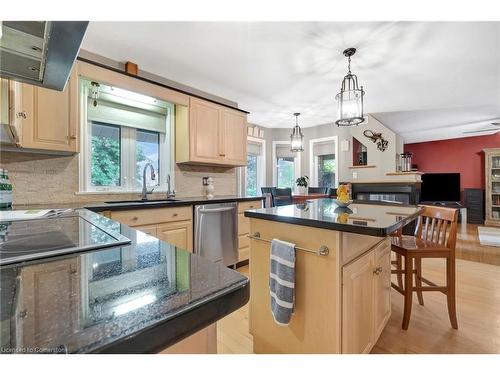 36 Longhurst Crescent, Cambridge, ON - Indoor Photo Showing Kitchen