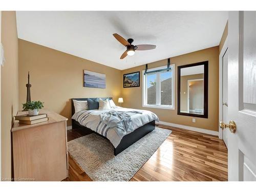 36 Longhurst Crescent, Cambridge, ON - Indoor Photo Showing Bedroom