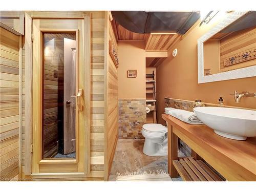 36 Longhurst Crescent, Cambridge, ON - Indoor Photo Showing Bathroom