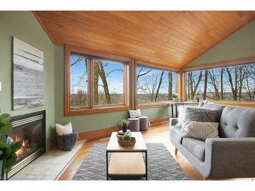 143 Grand Ridge Drive, Cambridge, ON - Indoor Photo Showing Living Room With Fireplace