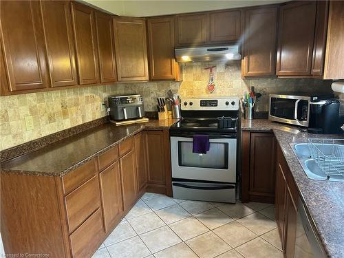 62 Medford Street, Kitchener, ON - Indoor Photo Showing Kitchen